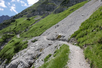 Land Tirol/Sport / Bergweg_rot / Zum Vergrößern auf das Bild klicken